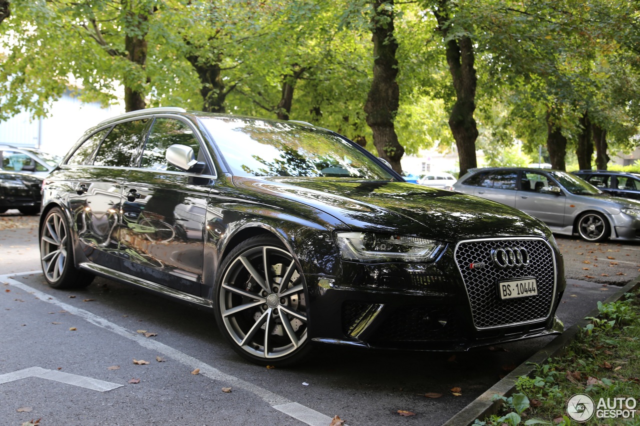 Audi RS4 Avant B8