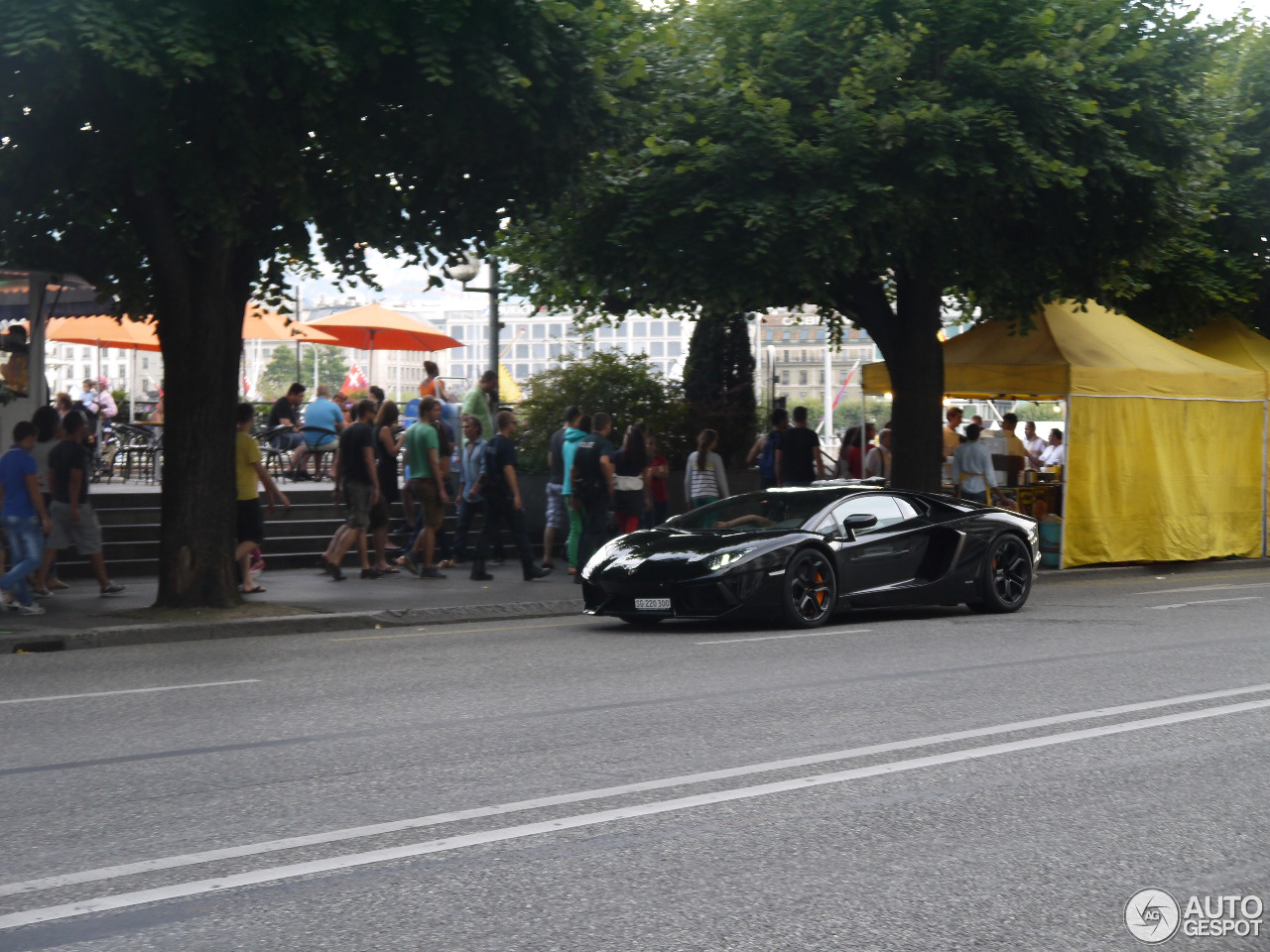 Lamborghini Aventador LP700-4