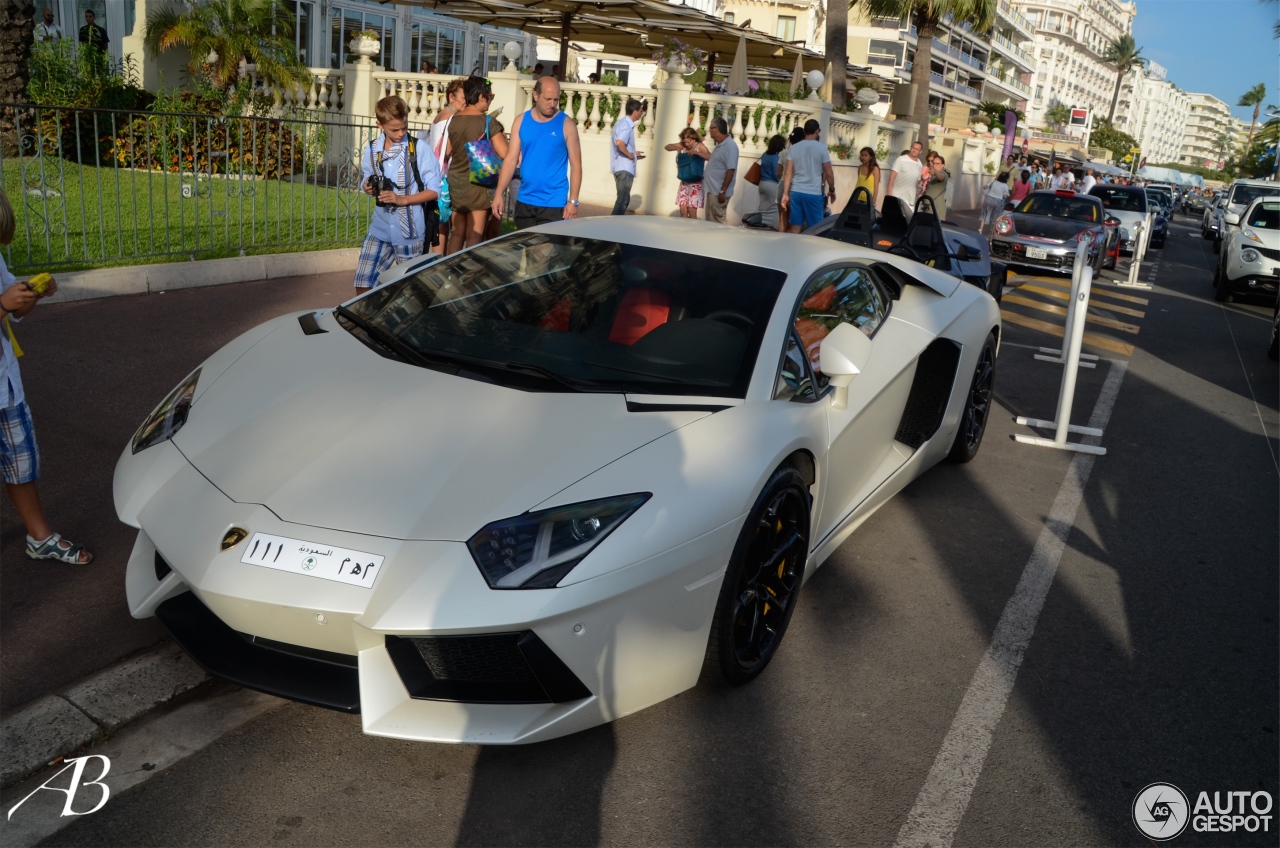 Lamborghini Aventador LP700-4