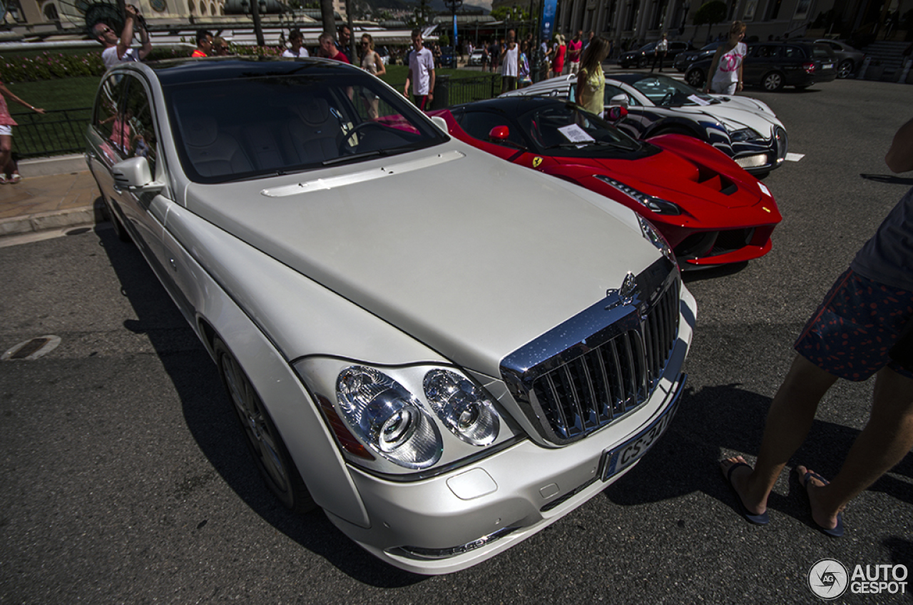 Maybach 62 S Landaulet 2011