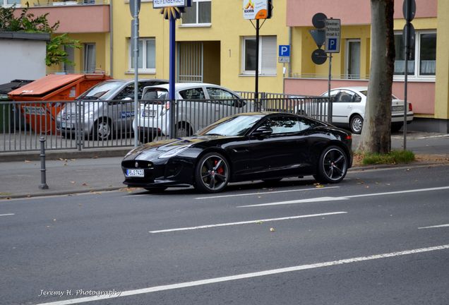 Jaguar F-TYPE R Coupé