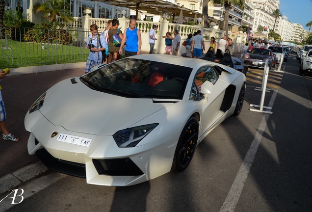 Lamborghini Aventador LP700-4