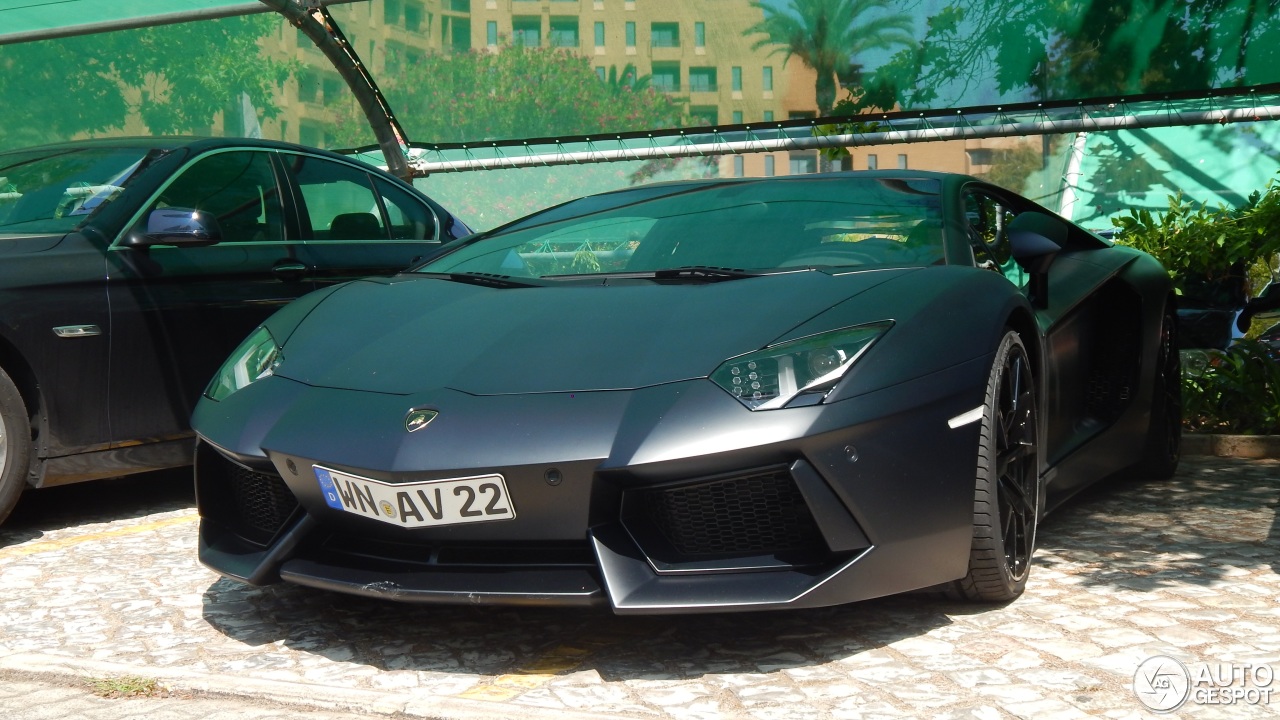 Lamborghini Aventador LP700-4