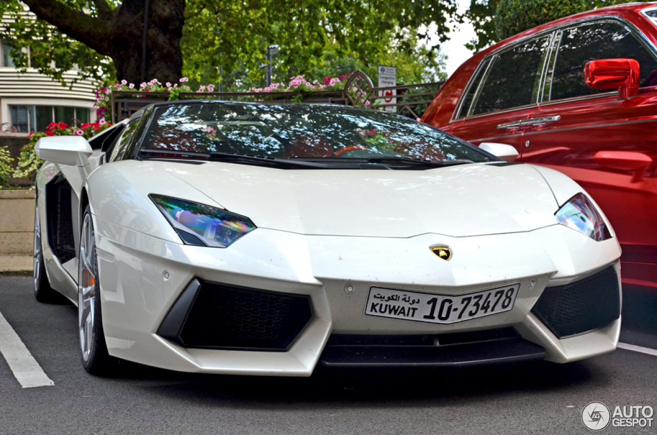 Lamborghini Aventador LP700-4 Roadster