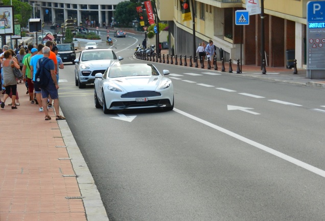 Aston Martin Vanquish Volante