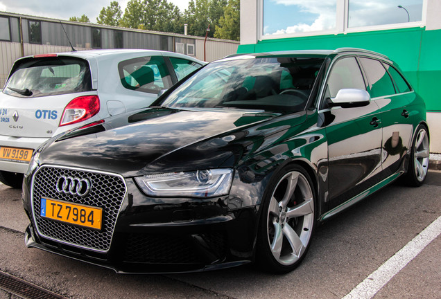 Audi RS4 Avant B8