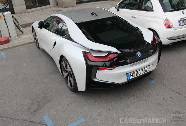 BMW i8