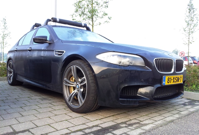 BMW M5 F10 2011