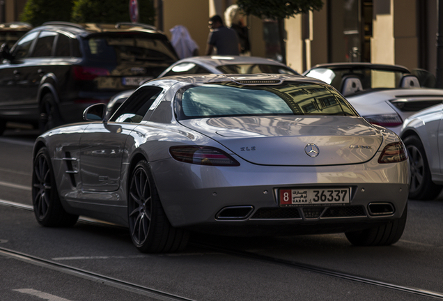 Mercedes-Benz SLS AMG