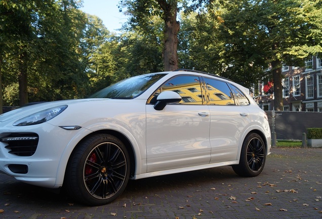 Porsche 958 Cayenne GTS