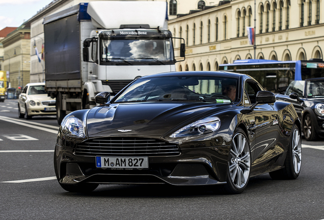 Aston Martin Vanquish 2013