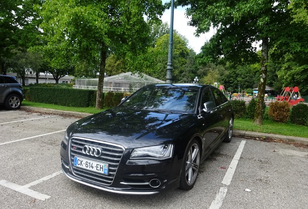 Audi S8 D4