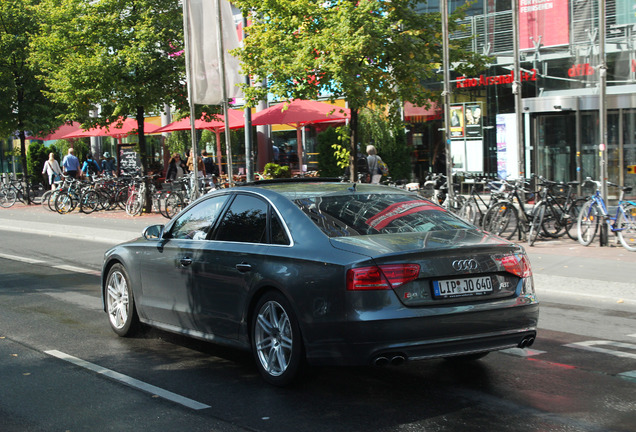 Audi S8 D4