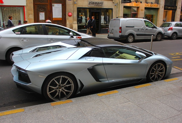 Lamborghini Aventador LP700-4 Roadster