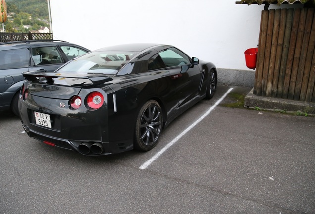 Nissan GT-R