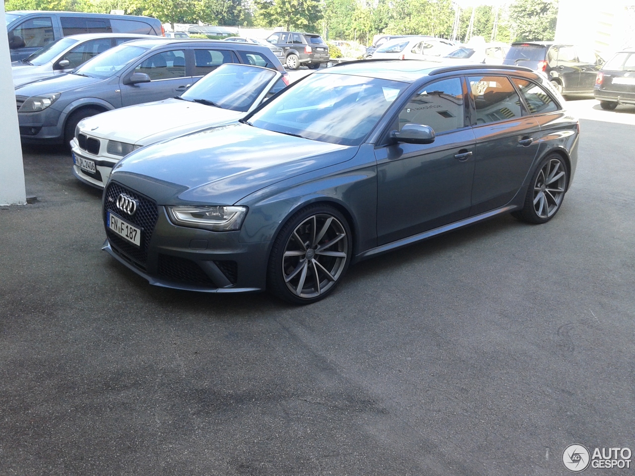 Audi RS4 Avant B8