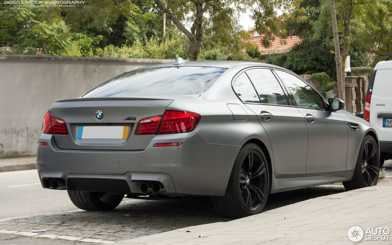 BMW M5 F10 2011