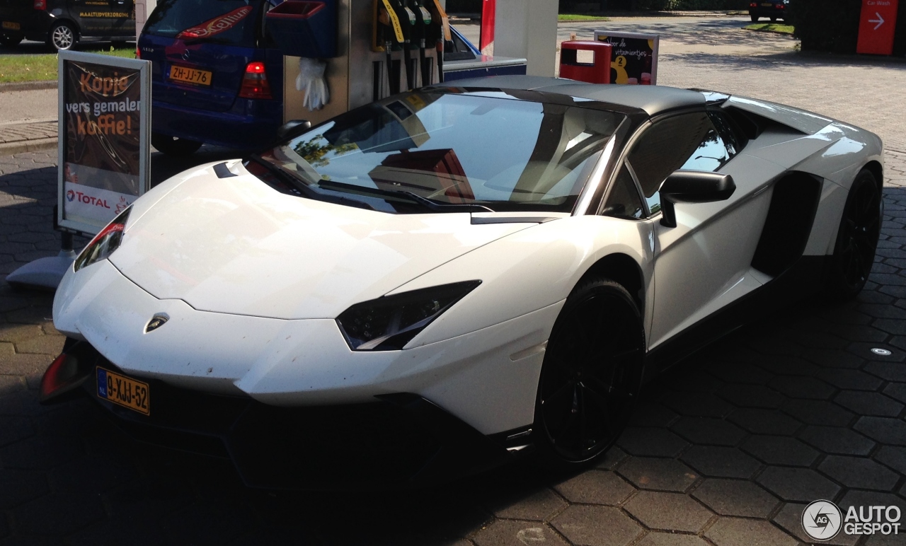 Lamborghini Aventador LP720-4 Roadster 50° Anniversario