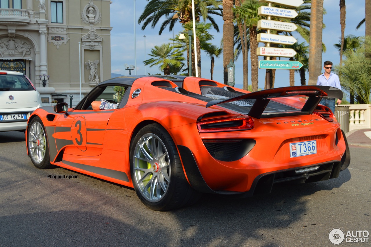 Porsche 918 Spyder Weissach Package