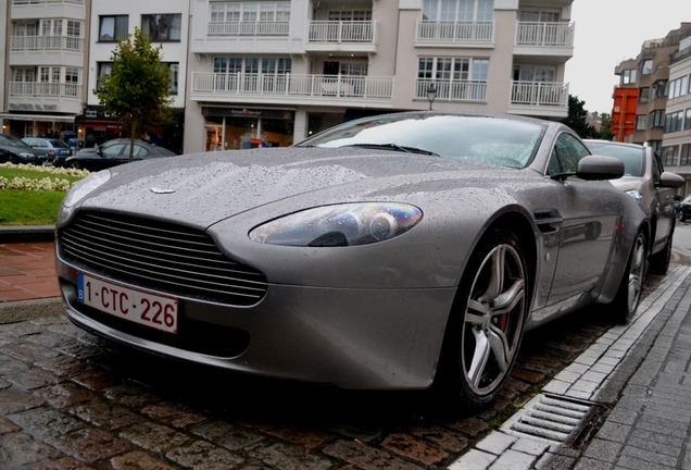 Aston Martin V8 Vantage