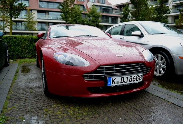 Aston Martin V8 Vantage