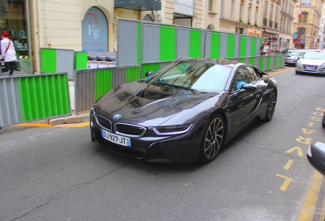 BMW i8