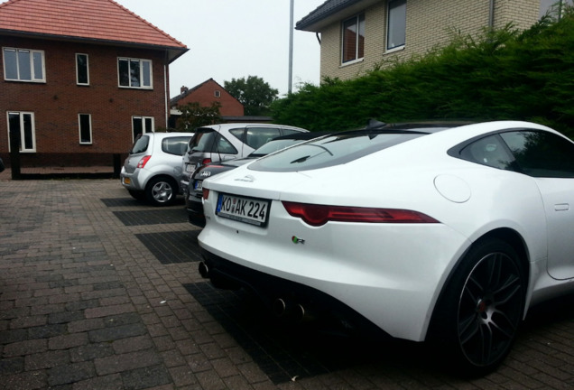 Jaguar F-TYPE R Coupé