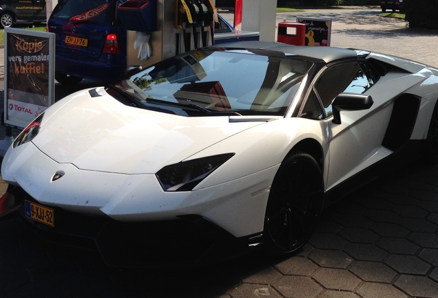 Lamborghini Aventador LP720-4 Roadster 50° Anniversario