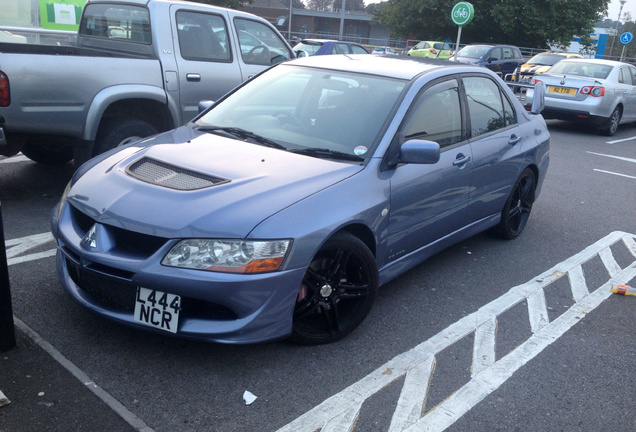 Mitsubishi Lancer Evolution VIII FQ-300