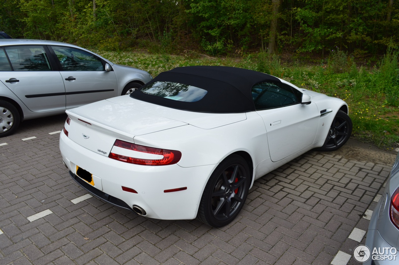 Aston Martin V8 Vantage Roadster