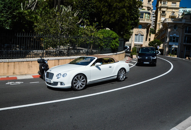 Bentley Continental GTC 2012