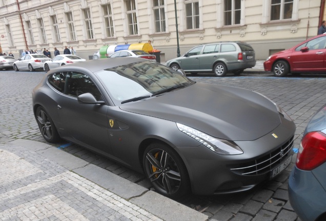 Ferrari FF