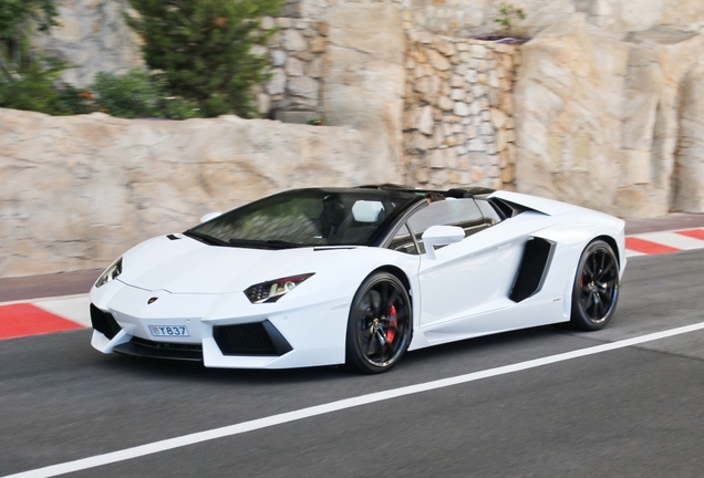 Lamborghini Aventador LP700-4 Roadster