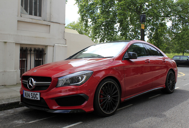 Mercedes-Benz CLA 45 AMG C117