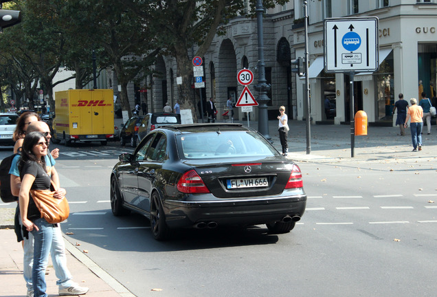 Mercedes-Benz E 55 AMG