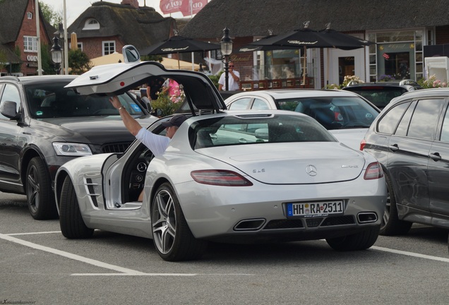 Mercedes-Benz SLS AMG