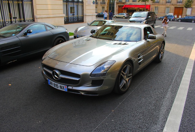 Mercedes-Benz SLS AMG