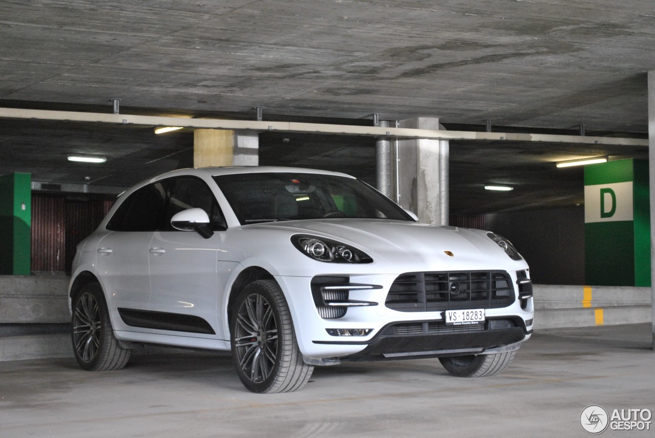 Porsche 95B Macan Turbo