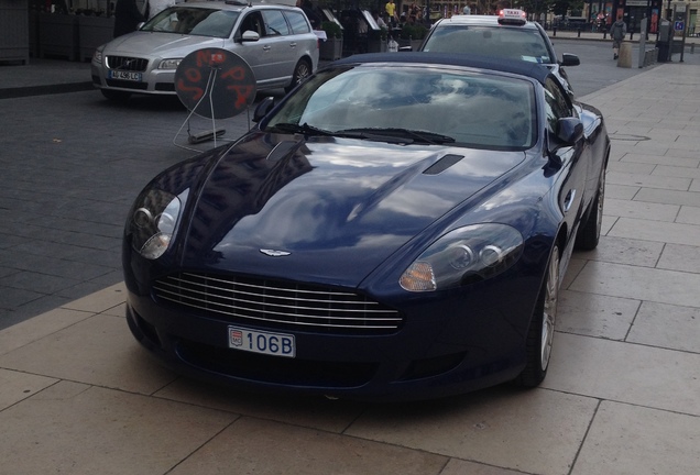 Aston Martin DB9 Volante