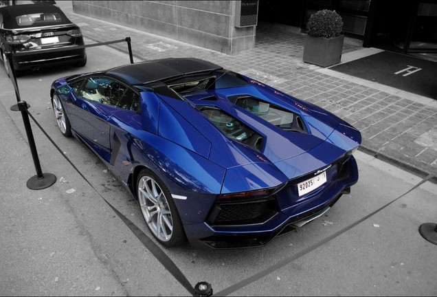 Lamborghini Aventador LP700-4 Roadster