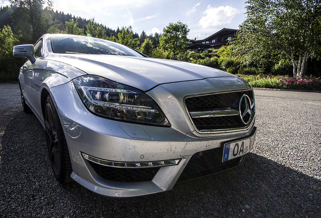 Mercedes-Benz CLS 63 AMG C218