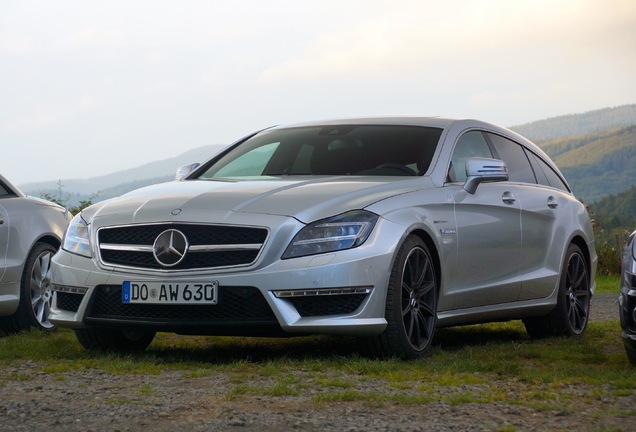 Mercedes-Benz CLS 63 AMG X218 Shooting Brake