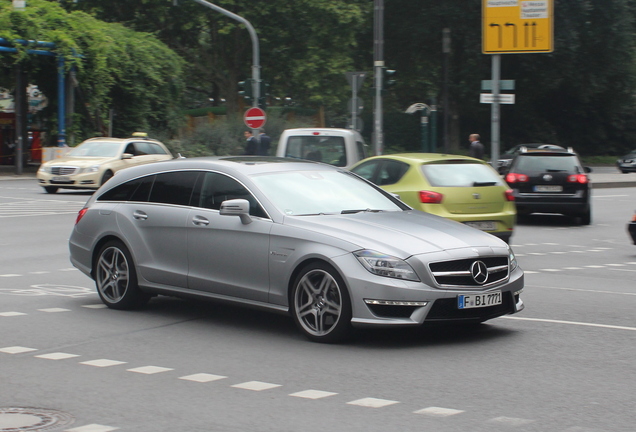 Mercedes-Benz CLS 63 AMG X218 Shooting Brake