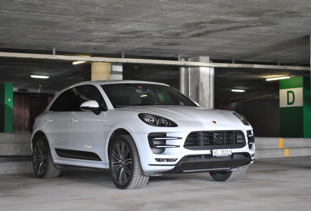 Porsche 95B Macan Turbo