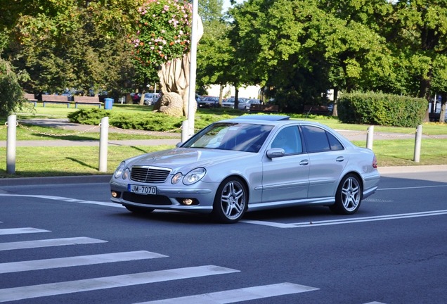 Mercedes-Benz E 55 AMG