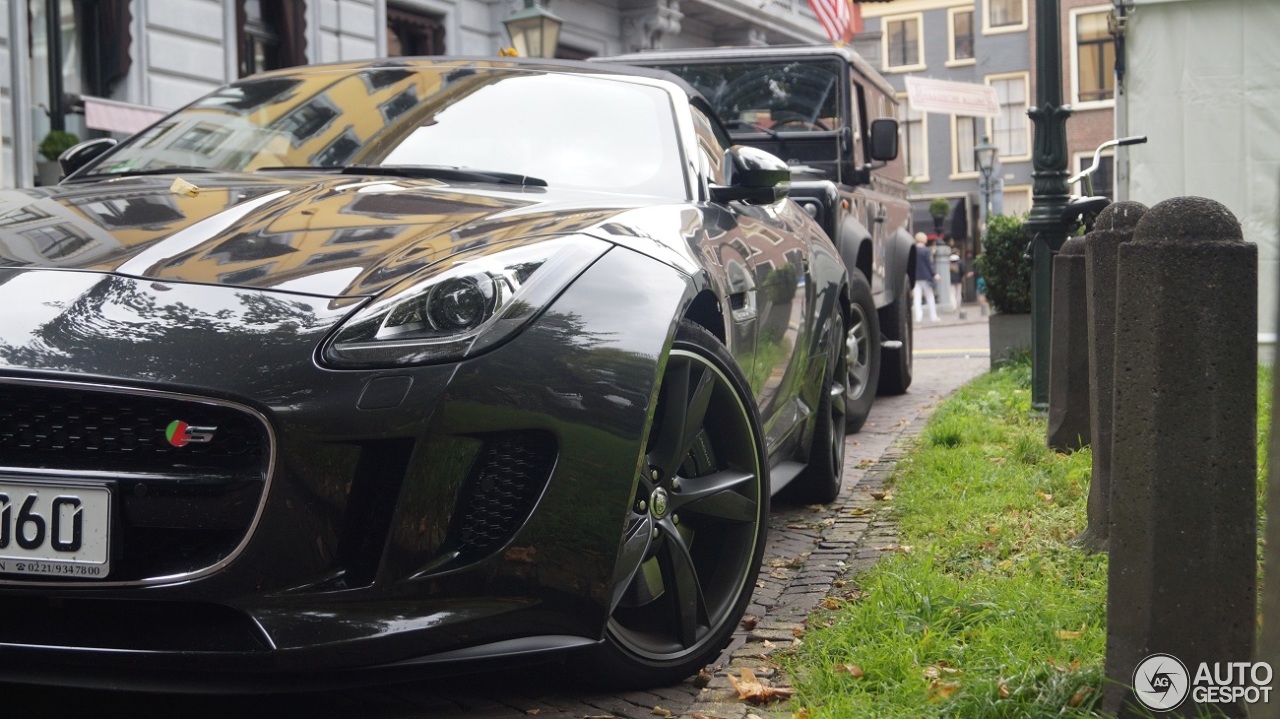 Jaguar F-TYPE S V8 Convertible