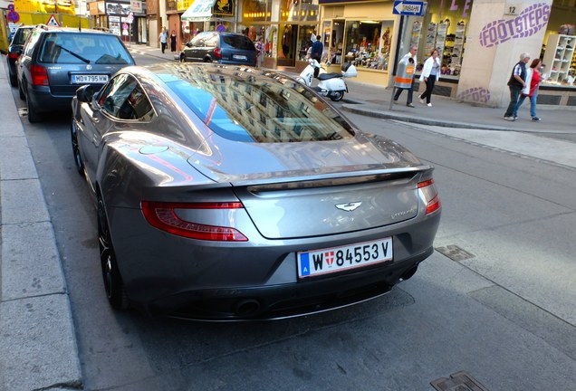 Aston Martin Vanquish 2013