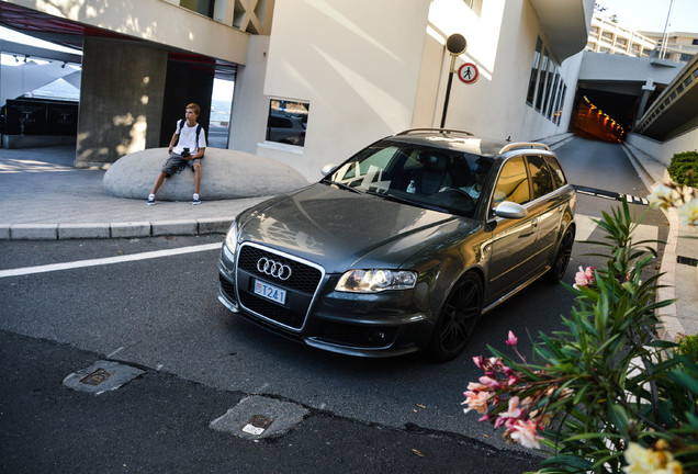 Audi RS4 Avant B7