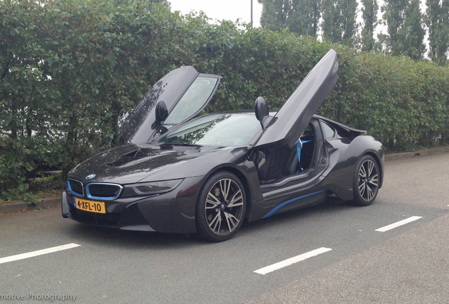 BMW i8