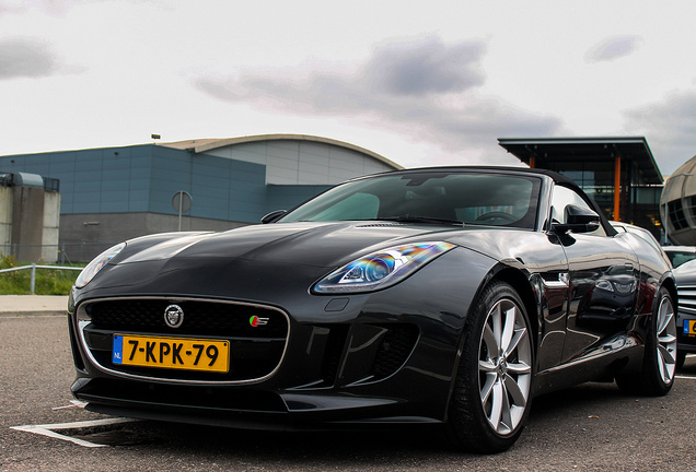 Jaguar F-TYPE S Convertible